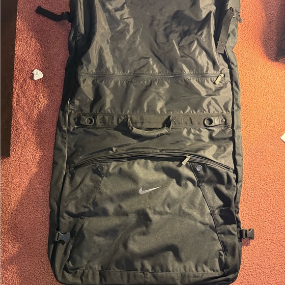 Nike Fold-Over Large Travel Bag in Black - Picture 3 of 3